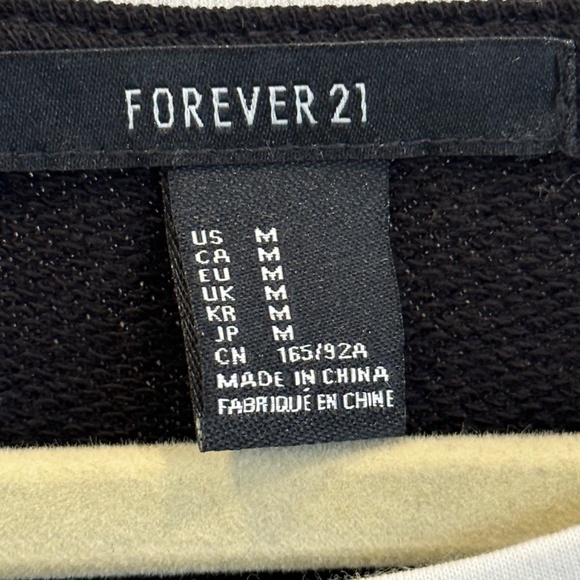 Forever 21 Black & White Long sleeve Size Medium Top - Picture 5 of 5